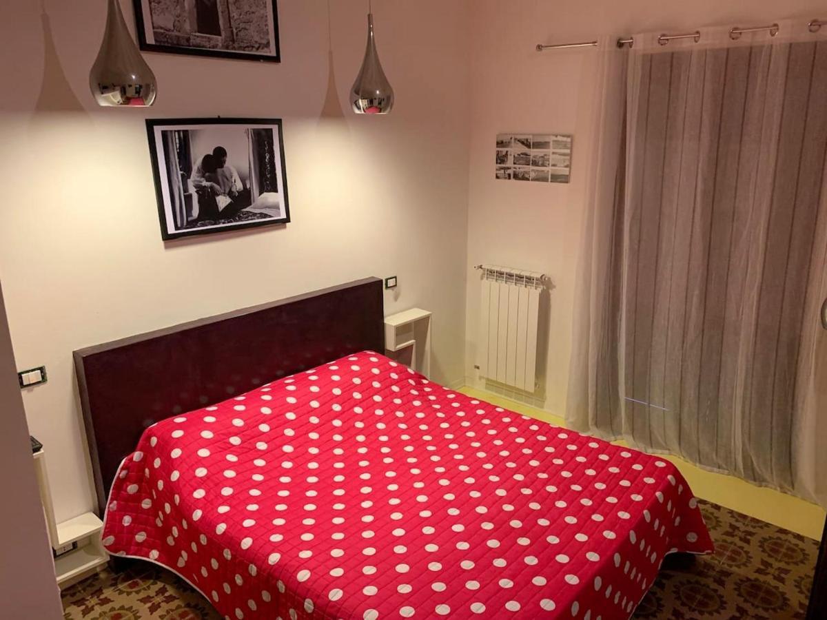 Seaside Retreat: 2-bedroom With Wi-fi In *